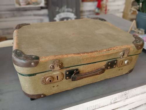 alter Reisekoffer